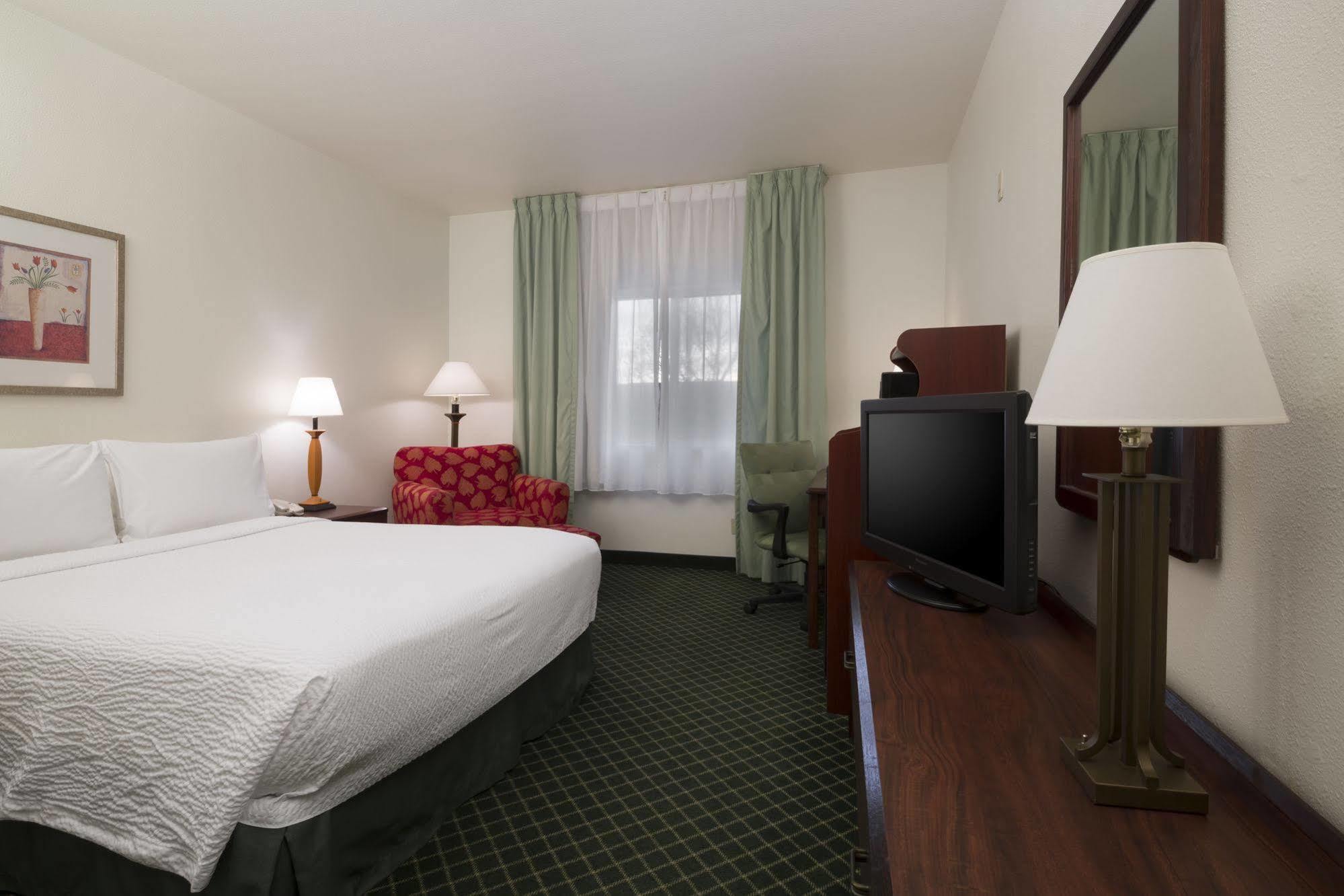 Fairfield Inn By Marriott Tracy Extérieur photo